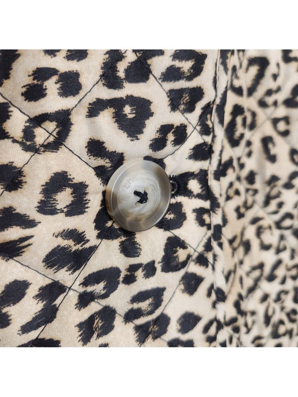 CHICO'S ANIMAL PRINT QUILTED LONG SLEEVE LIGHTWEIGHT JACKET COAT LIKE NEW XL - Picture 4 of 10